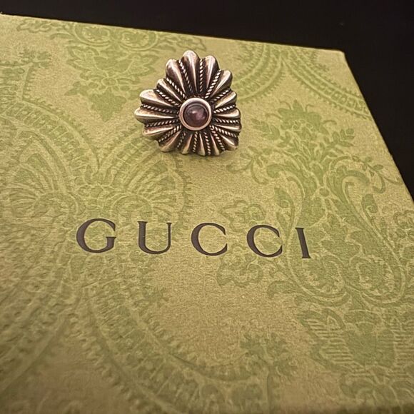 Brand new with box and dustbag Gucci Silver heart  Brooch - Picture 2 of 7
